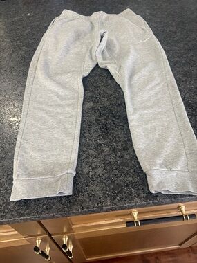 Nike Kids Heather Gray Fleece Joggers with White Swoosh